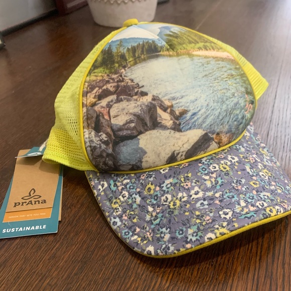 Prana Accessories - NWT Prana trucker hat